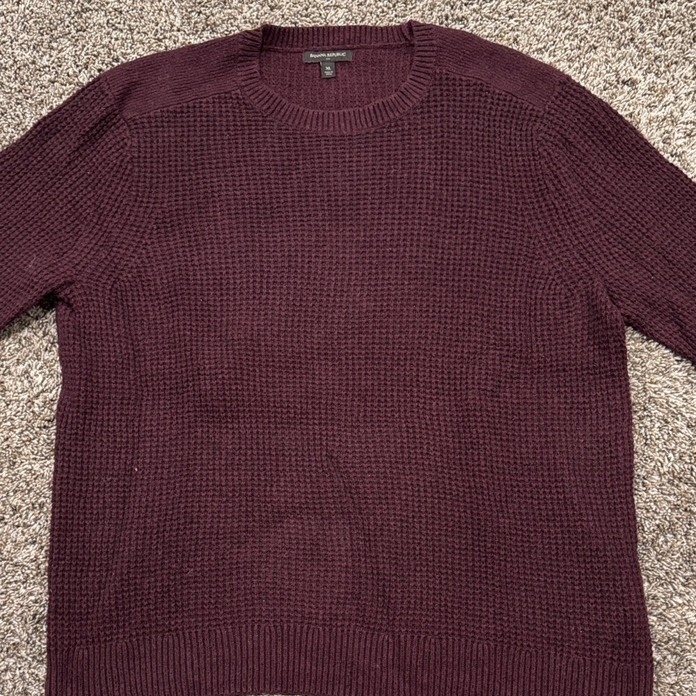 Banana Republic Men's Rich Burgundy Crewneck Sweater